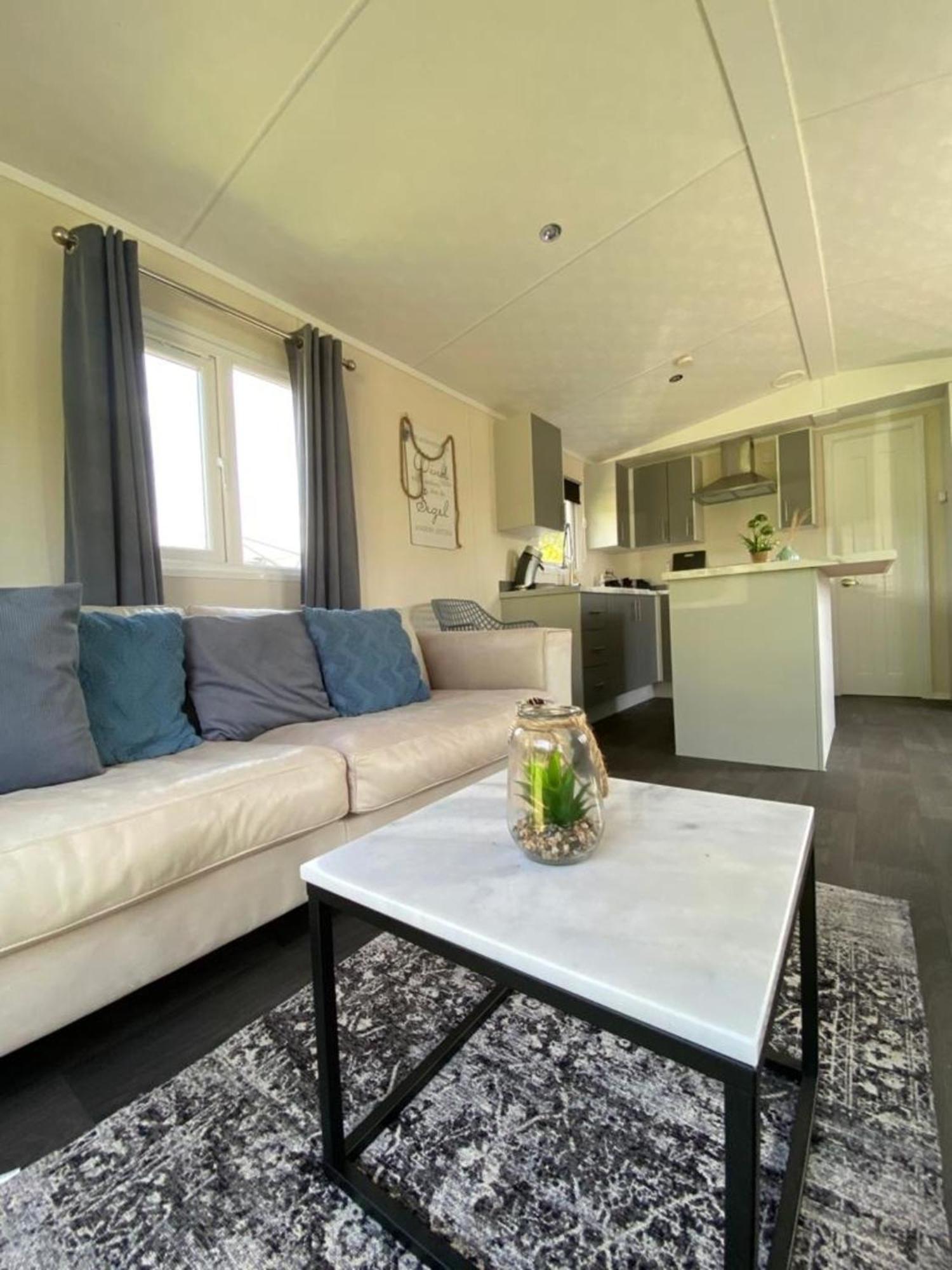 Natur Pur, O4 Neues Ferienhaus Natureingebunden, Familien- Und Hundefreundlich Eingezaeunt カラントスウオーフ エクステリア 写真